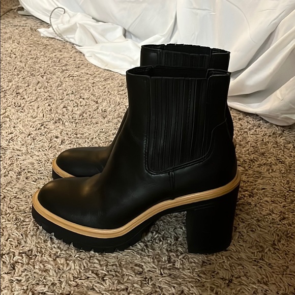 Dolce Vita Boots - Picture 1 of 3